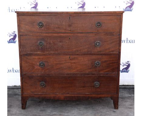 A George III mahogany chest of drawers, with four long graduated drawers and on bracket feet, H 108cm, W 109cm, D 51cm