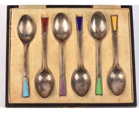 19th Century shell bowl silver caddy spoon. London 1892. 