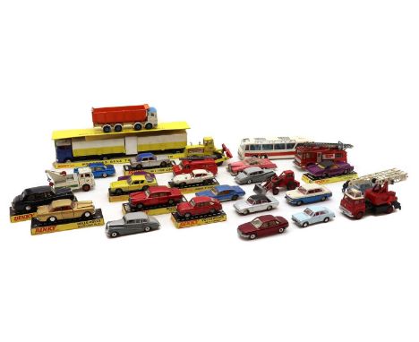 A collection of boxed Dinky Toy Cars,including a 100 Lady Penelope's FAB 1, 152 Rolls-Royce Phantom V Limousine, 175 Cadillac