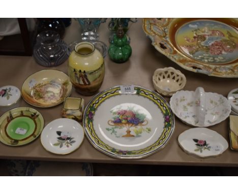 A selection of Royal Doulton series ware, pin and trinket dishes and more.
repair to vase and slight hairline to base of one 