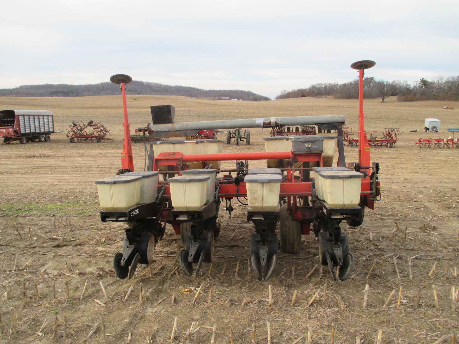 Help New idea corn planter