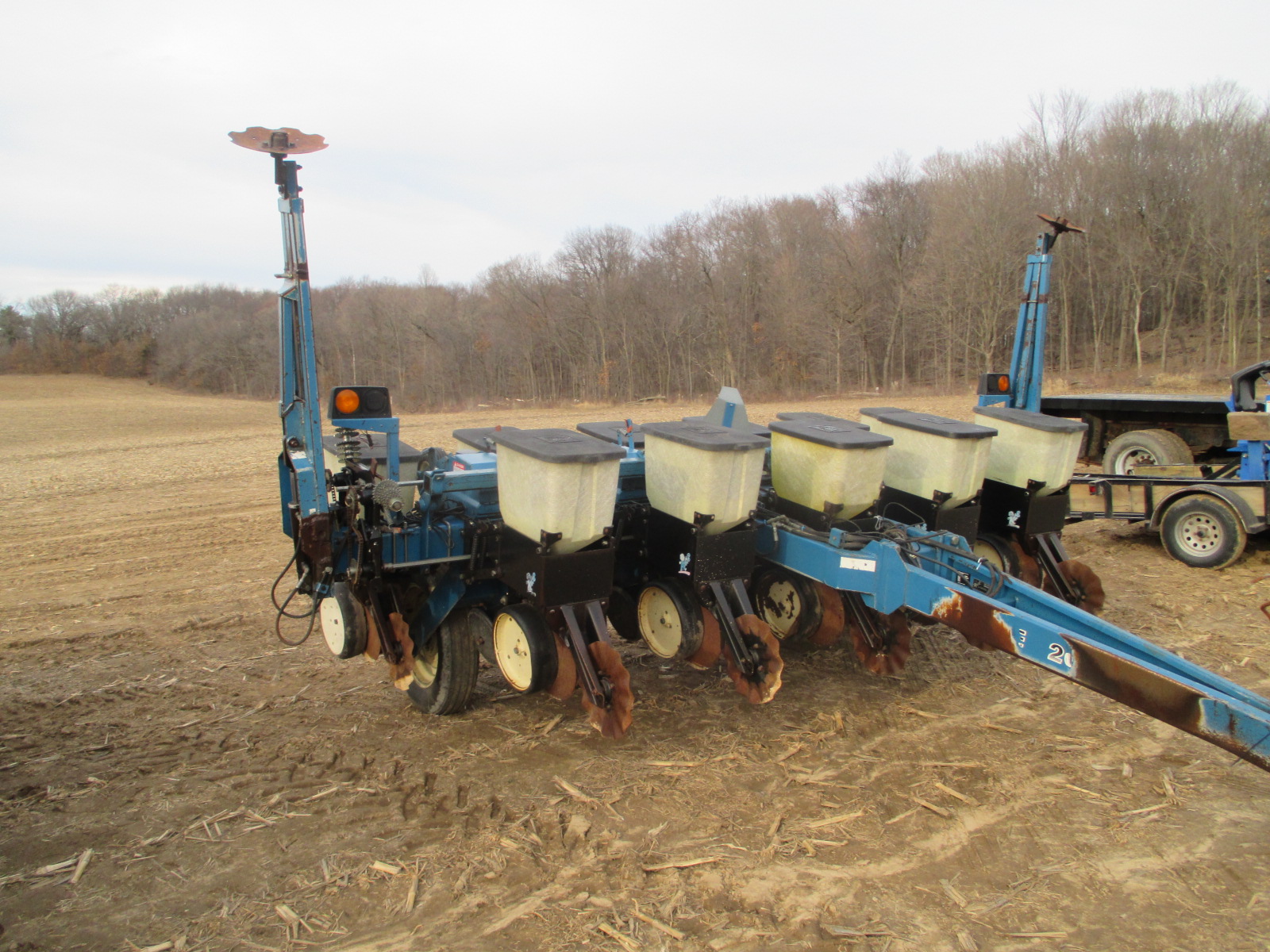 Kinze 2000 611 split row planter