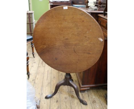 A Victorian mahogany tilt top tripod table