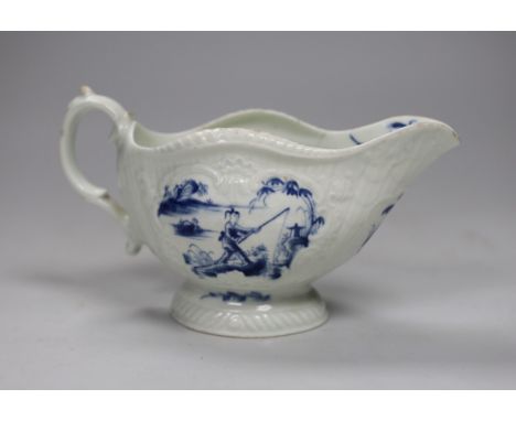 A Worcester ‘fishermen’ pattern sauce boat, 17cm long