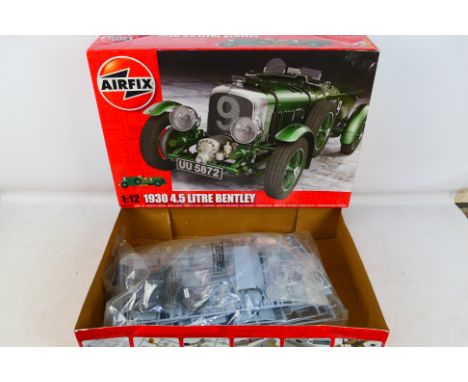 Airfix - A boxed Airfix A20440 1:12 scale 1930 4.5 Litre Bentley. The kit appears Mint with loose parts and parts on sprues i