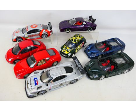 Mira - Maisto - Burago - 8 unboxed 1/18 scale diecast cars to include Ferari F 50 1995, Maserati 3200 GT (1998), Ferrari GTO 