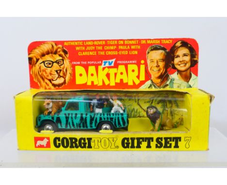 Corgi - A boxed Corgi Toy Gift Set 7 Land-Rover 109 "W.B. with Figure and Animals from 'Daktari'. Contents appear to be very 