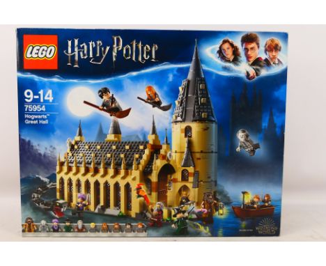 Lego - A boxed factory sealed Lego 2018 Harry Potter #75954 'Hogwarts Great Hall' set. The set is presumed to be in Mint cond