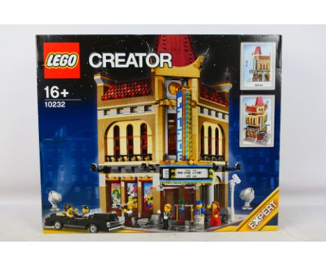 Lego - A boxed 2013 Lego Creator Expert 'Modular Buildings Collection' #10232 Palace Cinema. The set has been resealed at som