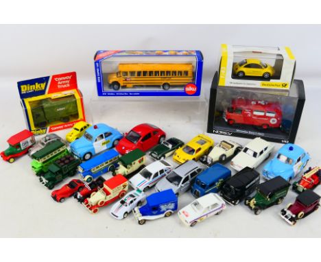 Dinky - Norev - Siku - Lledo - Others - A collection of predominately unboxed diecast model vehicles in various scales. Lot i