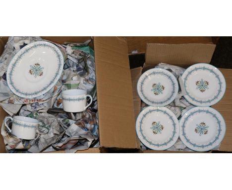 A Coalport ''Geneva'' pattern tea and dinner service 