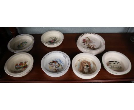Collection of ceramic children's bowls to include Dougy Duckling etc