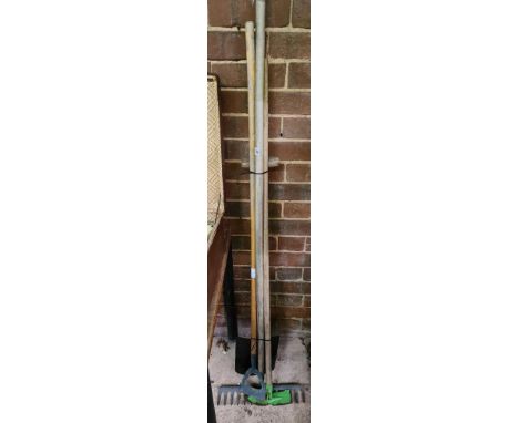 4 GARDEN TOOLS INCL; RAKES &amp; SPADE