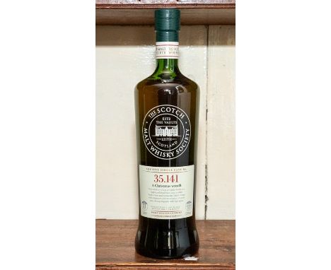 Glen Moray. A bottle of The Scotch Malt Whisky Society (SMWS), 'A Christmas wreath', distilled 24 November 1994, one of only 