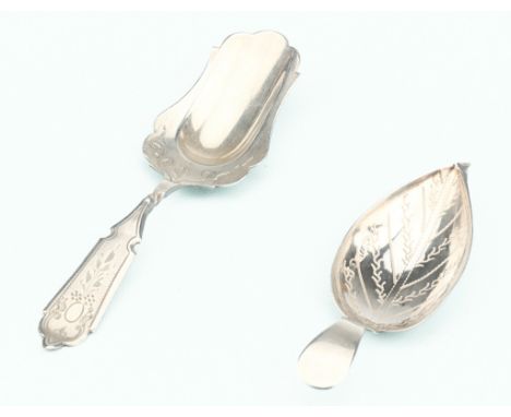 Early 20th Century Dutch Silver Caddy Spoon, with brightcut engraving, assay marks for Schoonhoven 1922 and of 835 purity, to