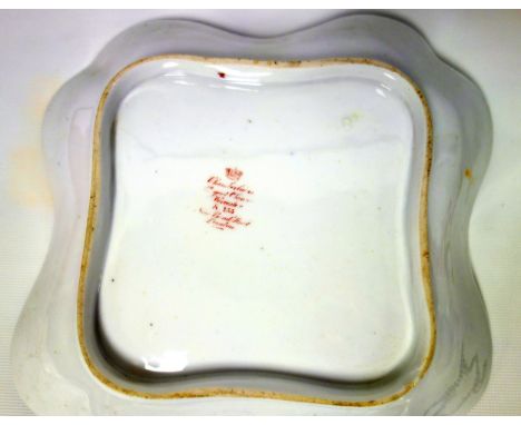 Late 18th century Newhall porcelain teabowl painted with flowers, D 8.3cm, John & George Rogers earthenware pickle leaf dish 