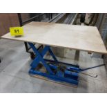 SCISSOR LIFT TABLE