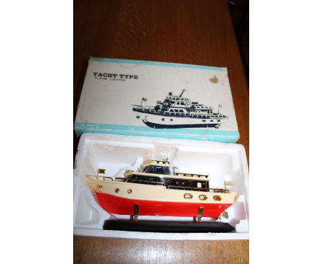 A vintage Yacht Type flame lighter in original box 