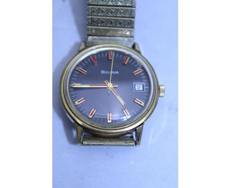 A vintage gents manual wind Bulova wrist watch in working order