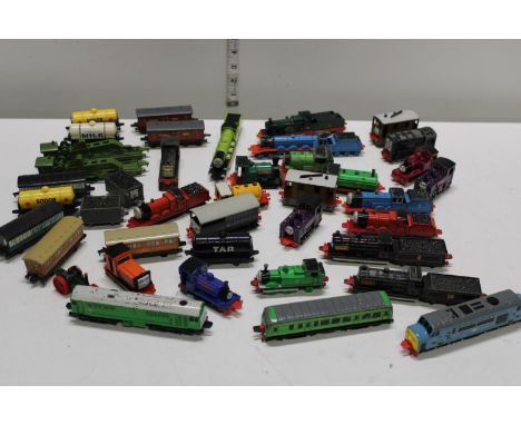 A job lot of Thomas the Tank Engine trains, models and carriages 