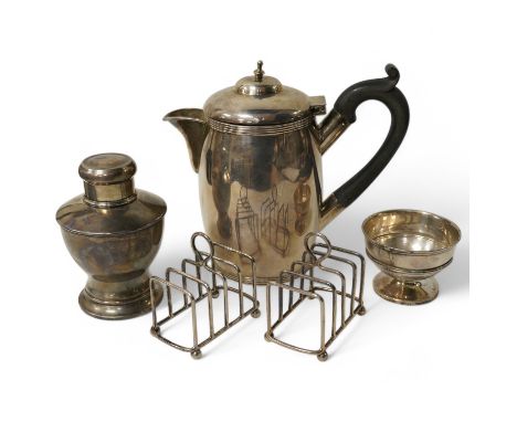 Small silver including an Edwardian hot water pot, George Unite, Birmingham, 1902, height 14.3cm, a small tea caddy, a pair o