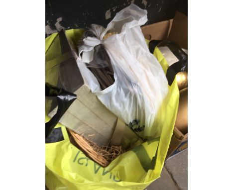 A bag of hamper boxes etc 