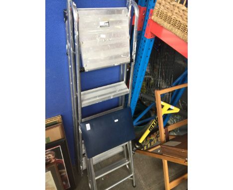 Aluminium step ladders and other aluminium small steps 