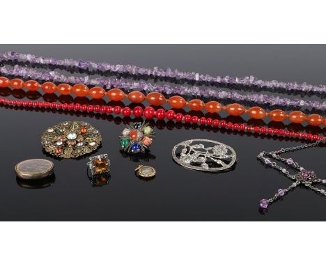 Jewellery, to include a Victorian hair locket, a picture locket, an agate necklace, an amethyst necklace, another necklace, a