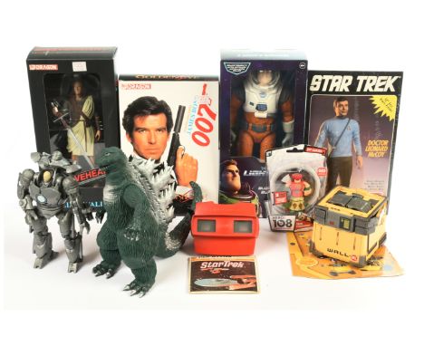Quantity of TV and Film related collectables includes Dragon 1/9 Super Hero Series James Bond 007 Goldeneye model kit, sealed