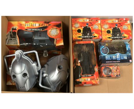 Quantity of Doctor Who related collectables includes Character radio controlled K-9, Infrared battle RC Dalek Ironside, Dalek