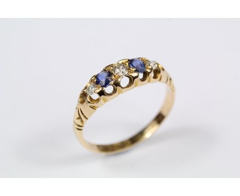 Antique 18ct Gold Sapphire and Diamond Ring, the cornflower blue sapphire measures approx 4 x 3 mm with approx 1 x 7 pts of o