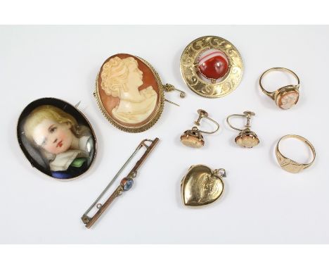 9ct Gold Jewellery, including 9ct gold cameo brooch, screw earrings and ring size K, together with miniature oval portrait br