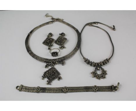 A Vintage Syrian Woven Silver Necklace, Bracelet, Earrings and Ring Set, the necklace approx 35 cms, bracelet 15 cms together