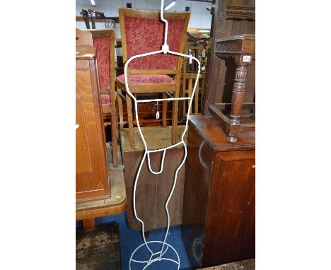 WIRE MANNEQUIN