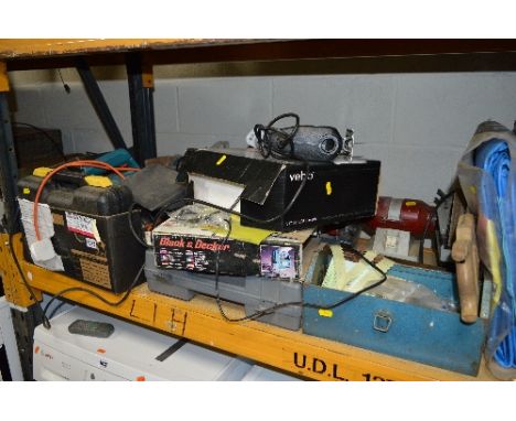 A QUANTITY OF POWER AND HAND TOOLS, including Bosch belt sanders, Orbital sander, B & D jigsaw, a bench grinder etc