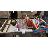 LOT DE BROSSES A NEIGE ET BARRES ANTIVOL