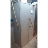 ARMOIRE DE MÉTAL 2 PORTES 36'' X 72''