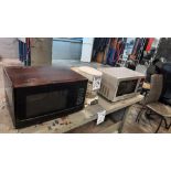 1 LOT COMPRENANT MACHINE A CAFÉ, 2 FOURS MICRO-ONDES ET 1 GRILL BLACK & DECKER