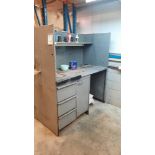 CABINET DE TRAVAIL EN MÉTAL 3 TIROIRS ET 1 PORTE 60'' X 29''