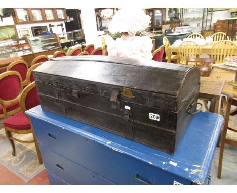 Early dome top trunk