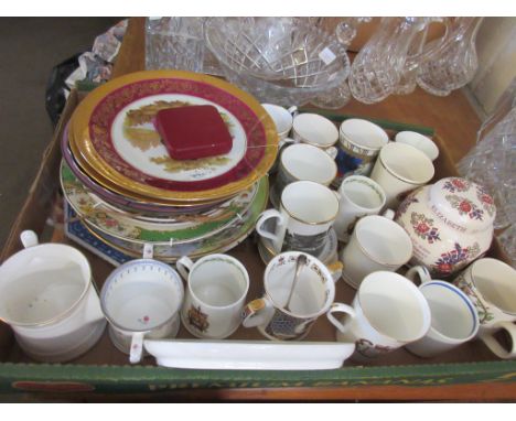 TRAY CONTAINING CERAMIC PLATES, MUGS ETC