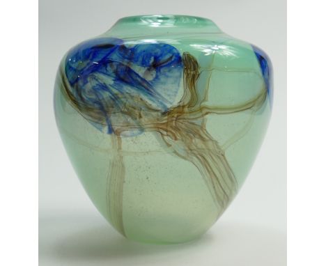 Barry Cullen Signed Art Glass Vase: height 15cm