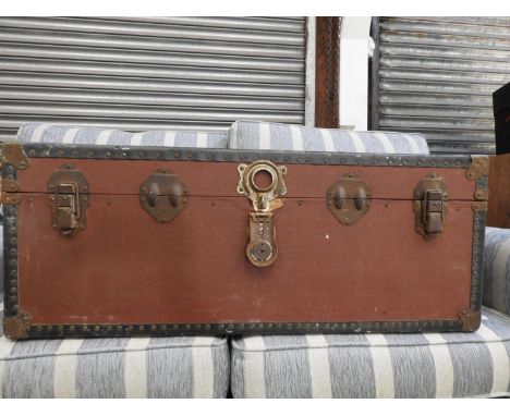 Travelling Trunk 