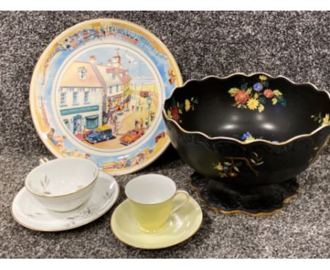 Fantastic floral patterned Carlton Ware Bowl, Ringtons plate &amp; Noritake cups and saucers