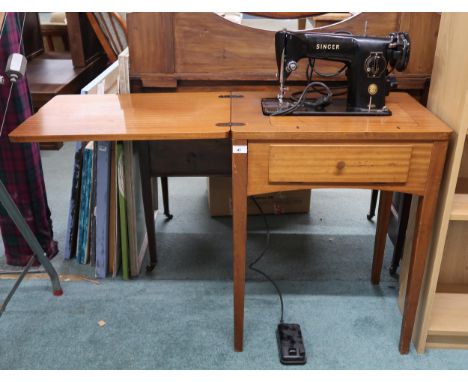 A 20th century Singer 201k sewing machine table and a anglepoise style table lamp (lacking base) (2) Condition Report:Availab