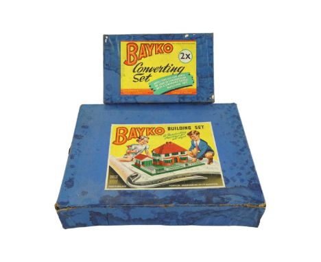 A Bayko No 2 building set together with a 2x converting set