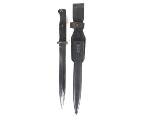 German Third Reich WW2  Matching Numbered K98 Bayonet.  A very good clean example of the K98 Bayonet, the blade with maker's 