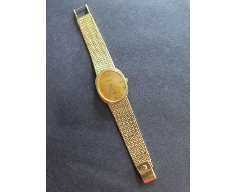 A Patek Philippe 18ct yellow gold mid size 1972 manual wind bracelet watch 23.300 calibre 18 rubis movement, bracelet 17cm lo