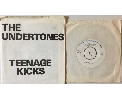 THE UNDERTONES - TEENAGE KICKS EP (ORIGINAL UK COPY - GOOD VIBRATIONS GOT 4). Very well presented original UK copy of the rec