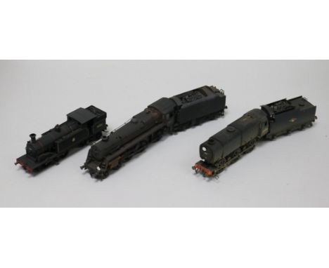 A collection of fourteen Bachmann locomotives/tenders, eleven in bespoke blue boxes, three loose, mint